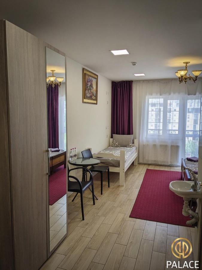 Palace Uman Exterior foto